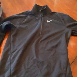 Nike Dri-fit 1/4 Zip Pullover Medium